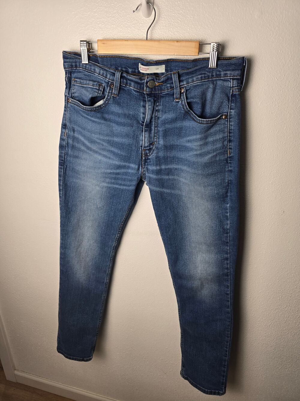 Levi Jeans 33x30